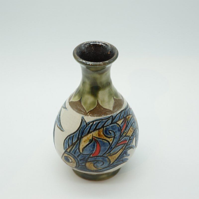 魚紋のミニ花瓶【金城陶器秀陶房】 | 沖縄の工芸品うぃーりきさん