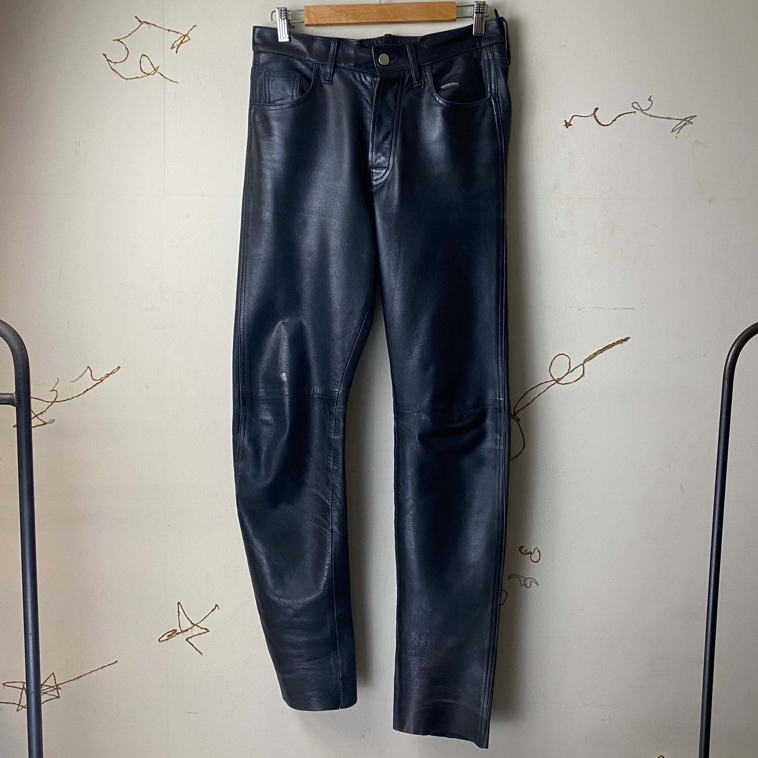 AGNES B. black cow leather pants | NOIR ONLINE