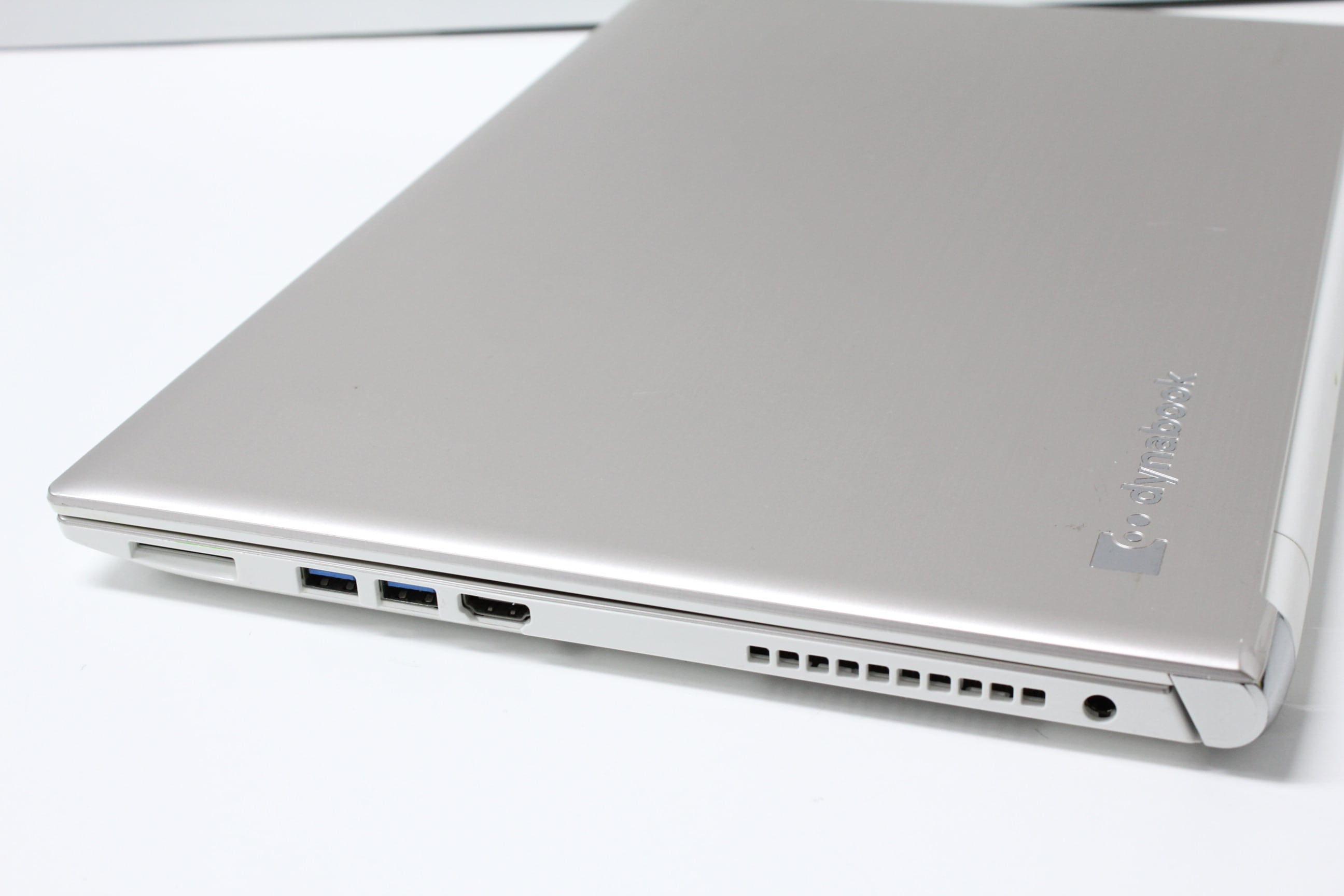 中古ノートPC】東芝〈dynabook T65/DG〉Intel core i7/SSD512GB/メモリ