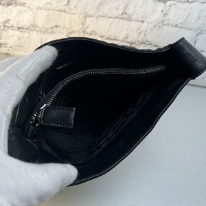 PRADA プラダ 三角ロゴ  ナイロン×レザー ショルダーバッグ ブラック A-11961