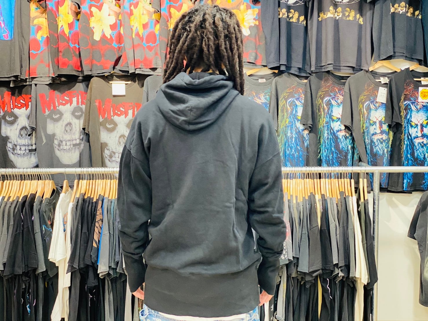 VETEMENTS CARTOON HOODIE BLACK XS 150KC3589 | BRAND BUYERS OSAKA