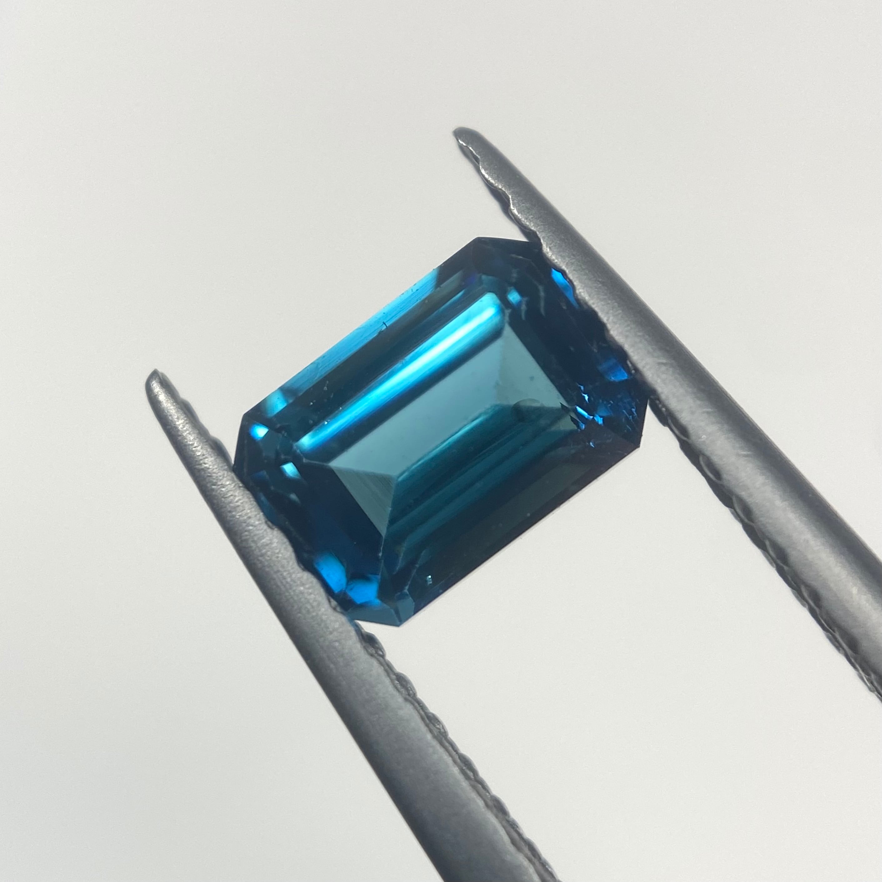 インクブルーの爽やかイケメントルマリン