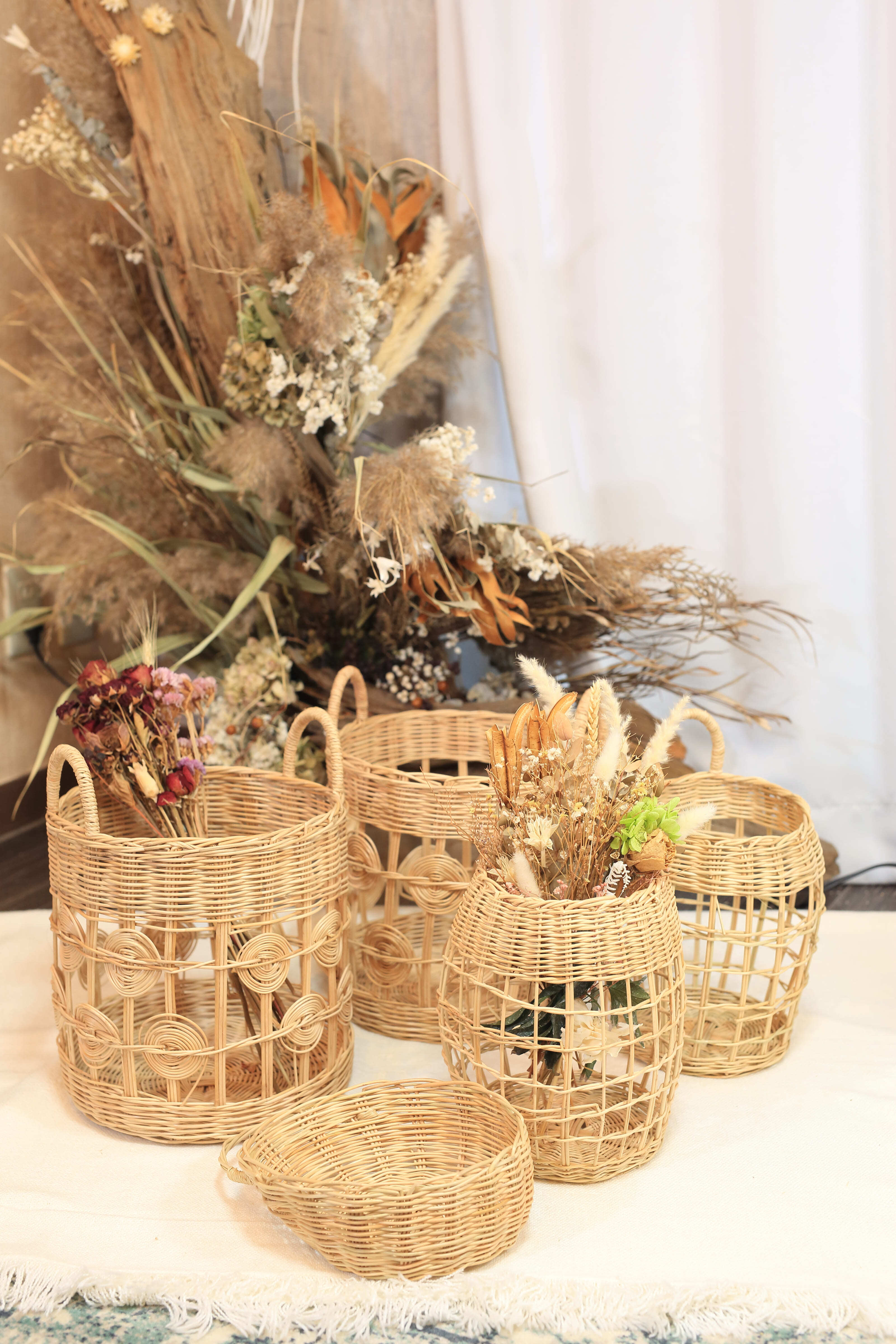 ラタンバスケット〈M/丸模様〉 | LOYLOY