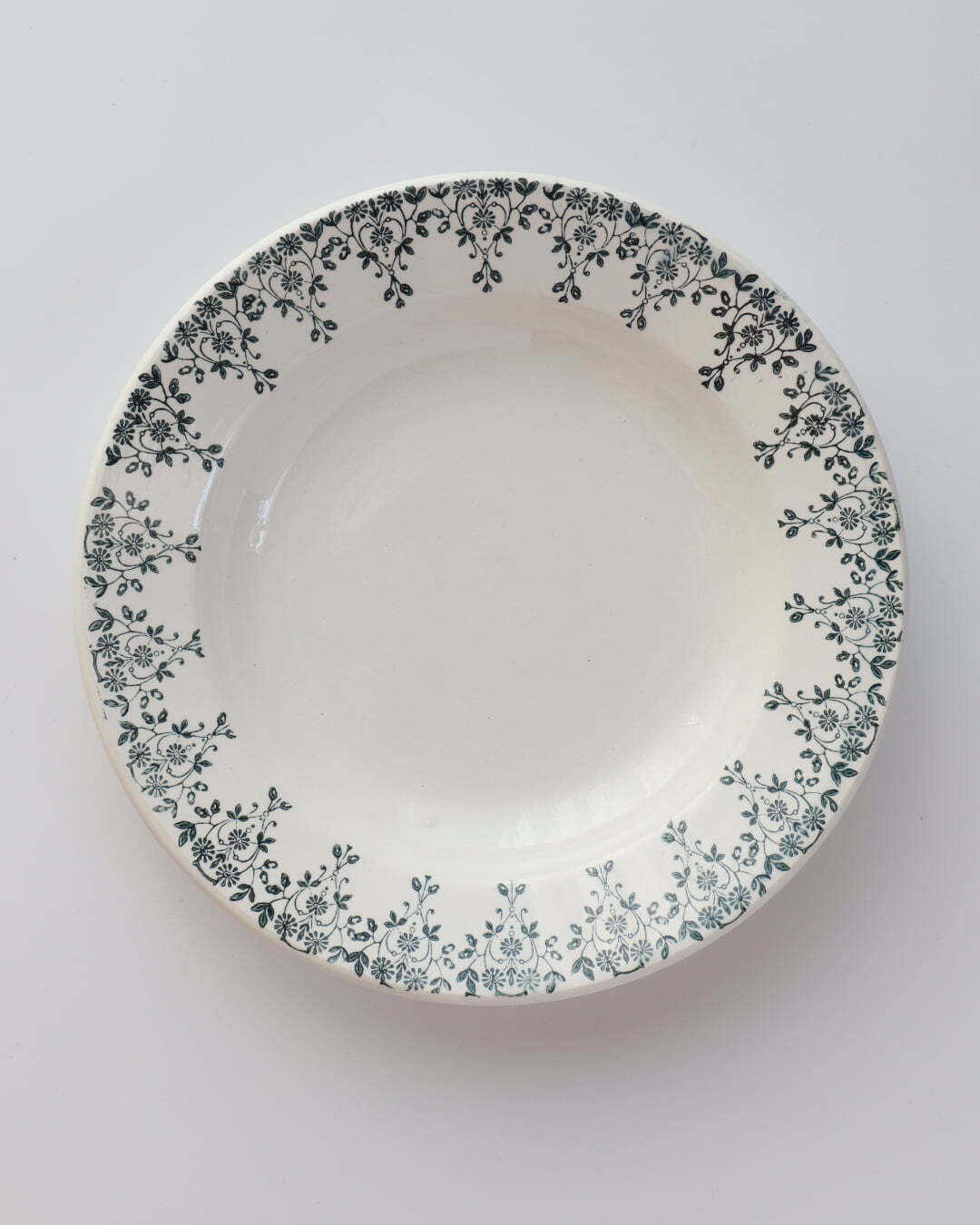 Saint amand サンタマン 青の小花の深皿プレート / B