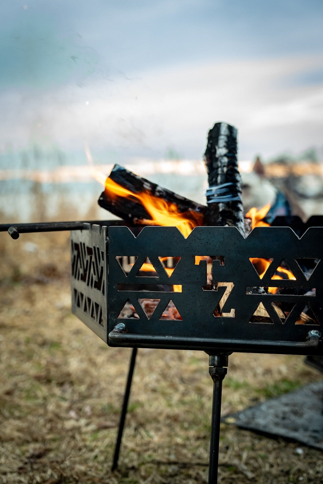 TETSUZAN 焚き火台 | OLIVE OUTDOOR EQUIPMENT