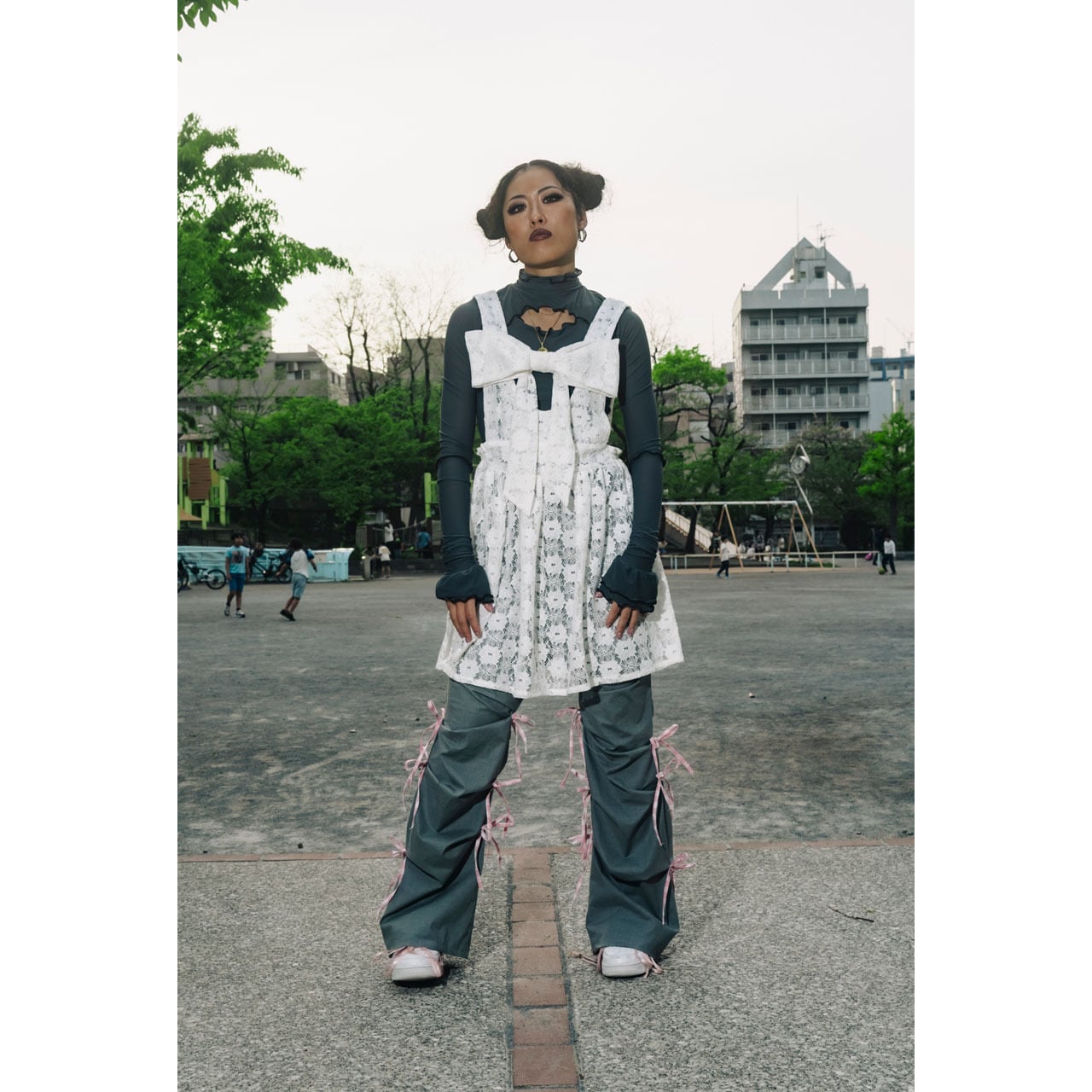 Front ribbon sleeveless onepiece (Flower Lace / Long丈) | HEENIE