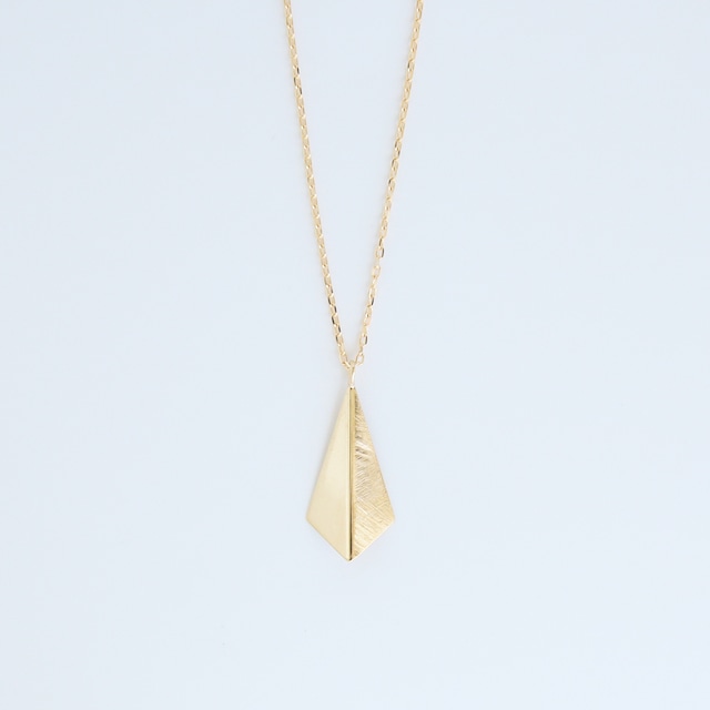 fold necklace