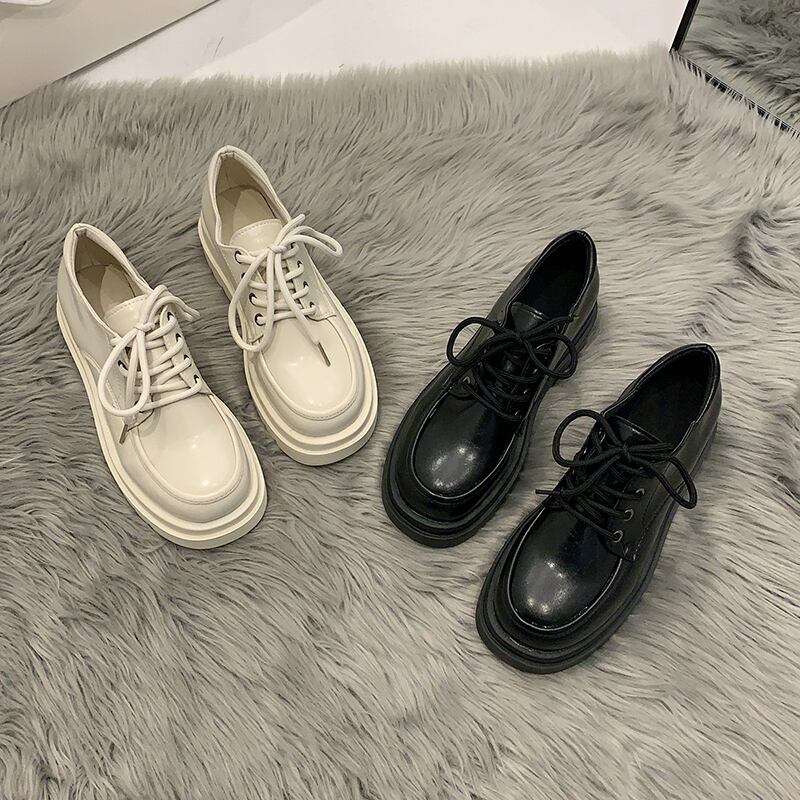 レザースプリングカジュアルシングル 靴 シューズ レース 春物 レースアップ 部族の婦人靴61635100210