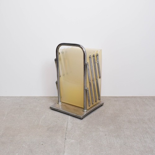 マガジンラック