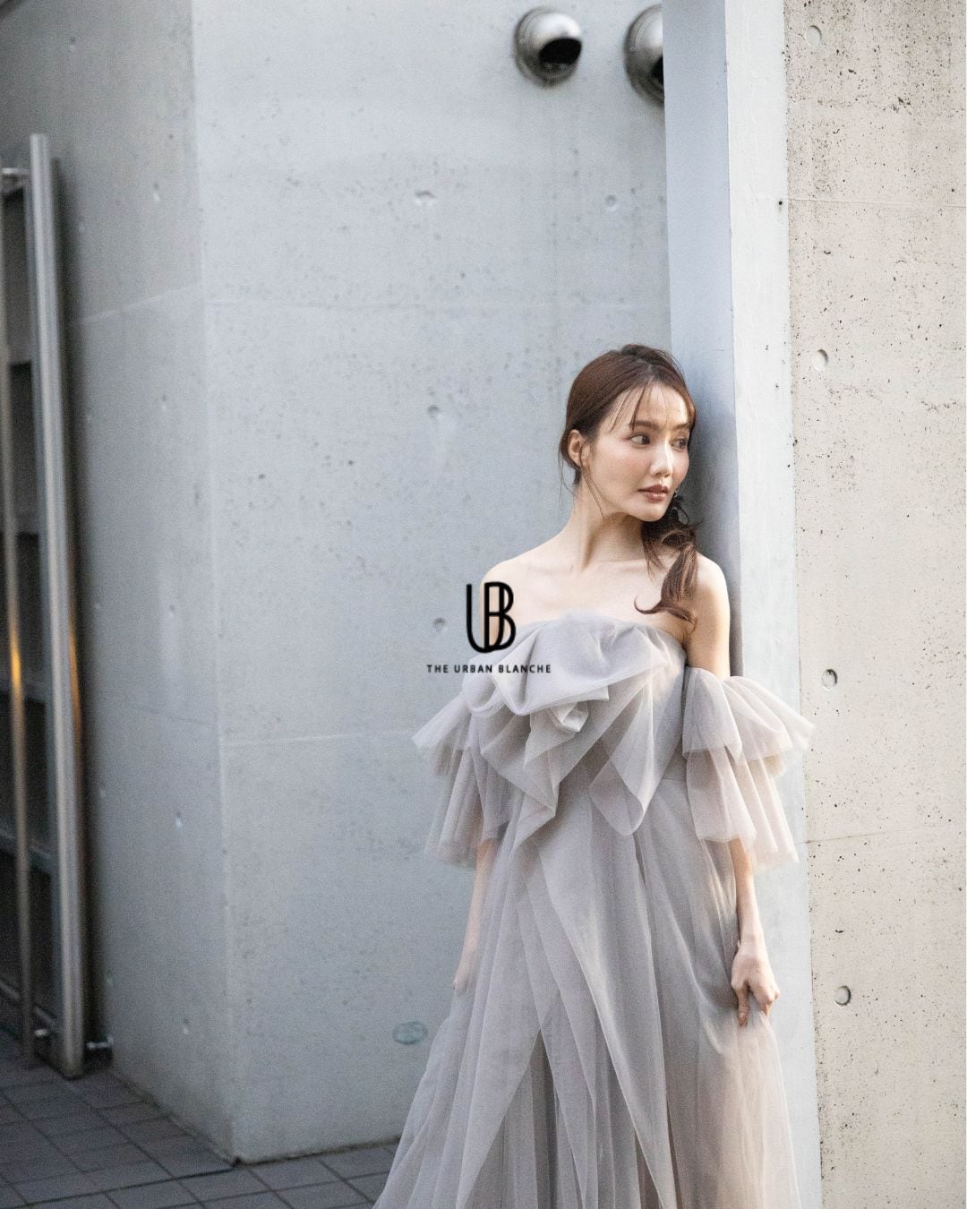 NEW ARRIVAL CD77】 新作入荷 /2WAY 袖取り外し可能 カラードレス 挙式