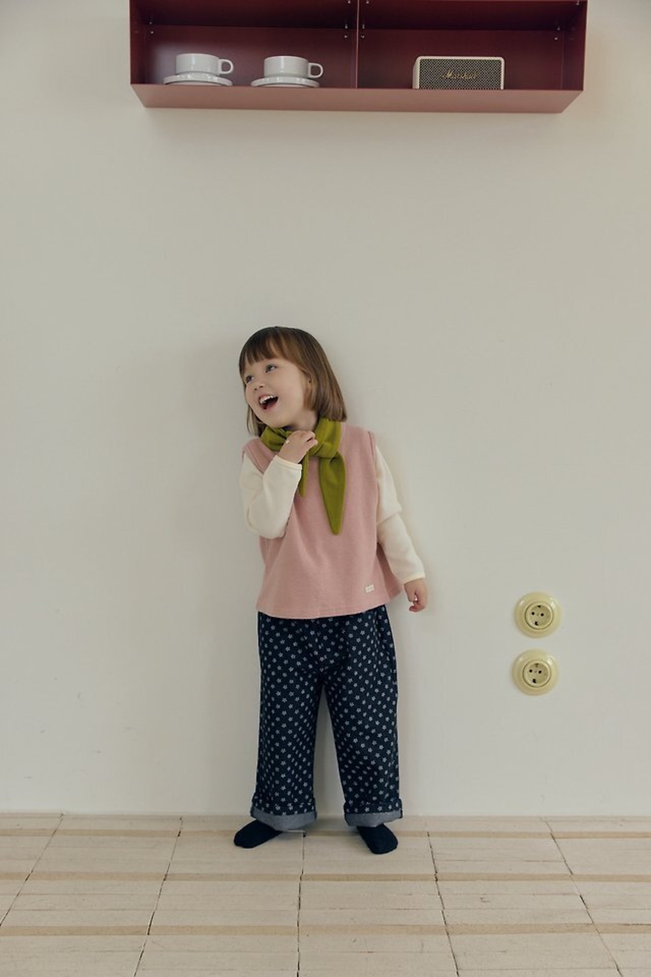 韓国子供服 / 26Autumn / 〖取寄〗MOME / ボタンリバーシブルベスト / キッズ服 /ナチュラル服 / 秋服 *XS~L*