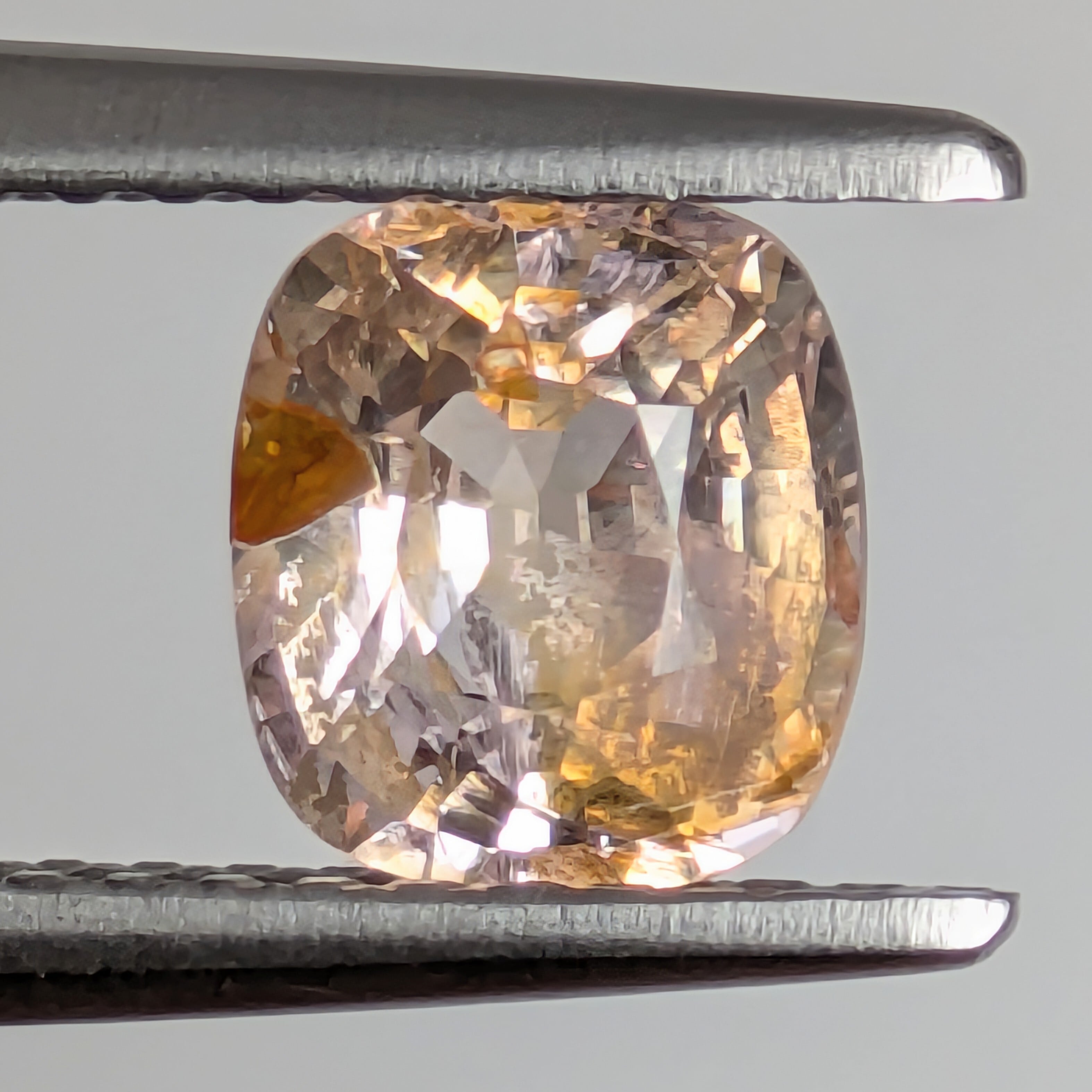 スピネルルース ミャンマー・モゴック産【1.13ct】 PRO208459 | Gem's