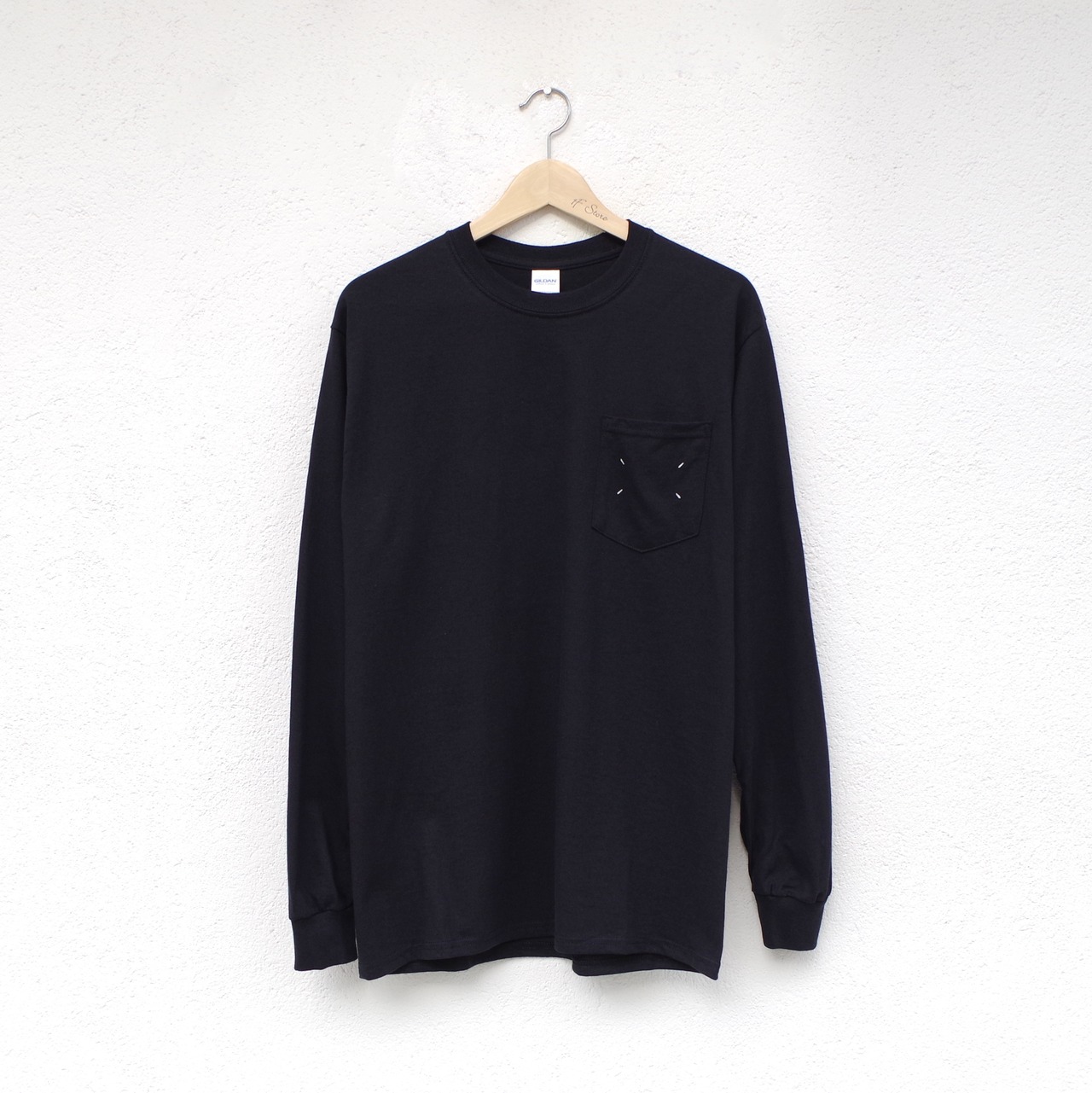 one f "Hommage" L/S tee