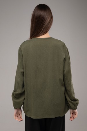 ウクライナ刺繍ヴィシヴァンカ　手刺繍　麻　レディース・フリーサイズ