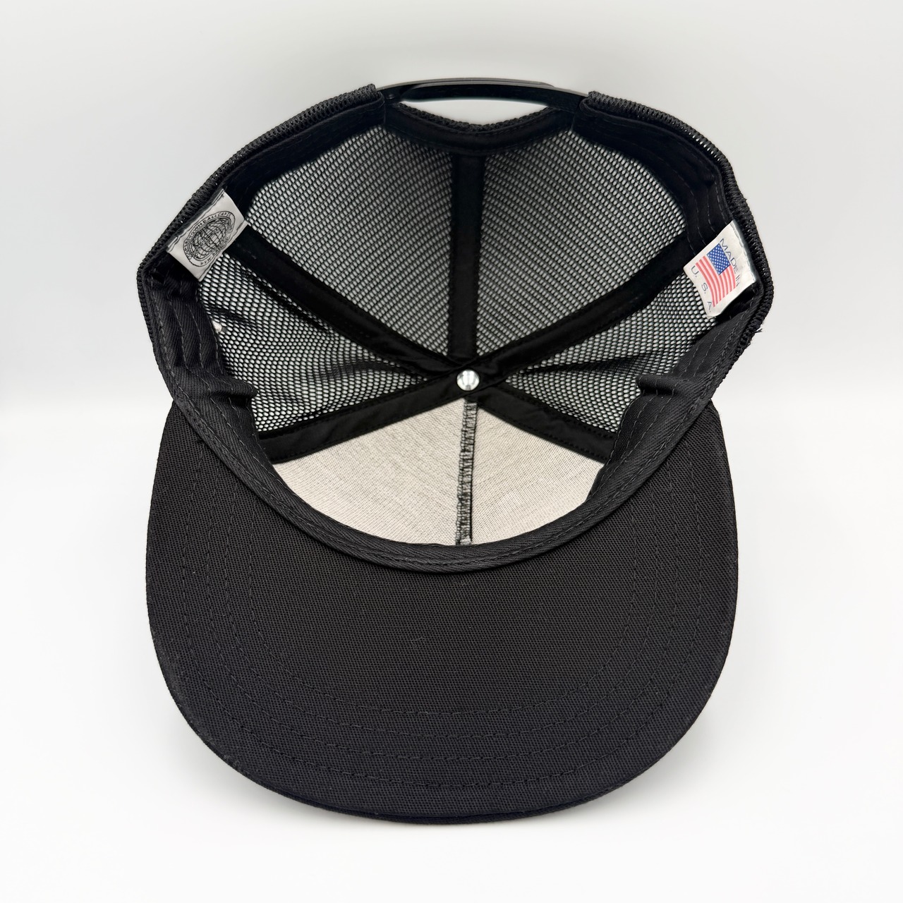 【gifthat別注】Coopers Town Felt on Embroidery Logo Mesh Cap