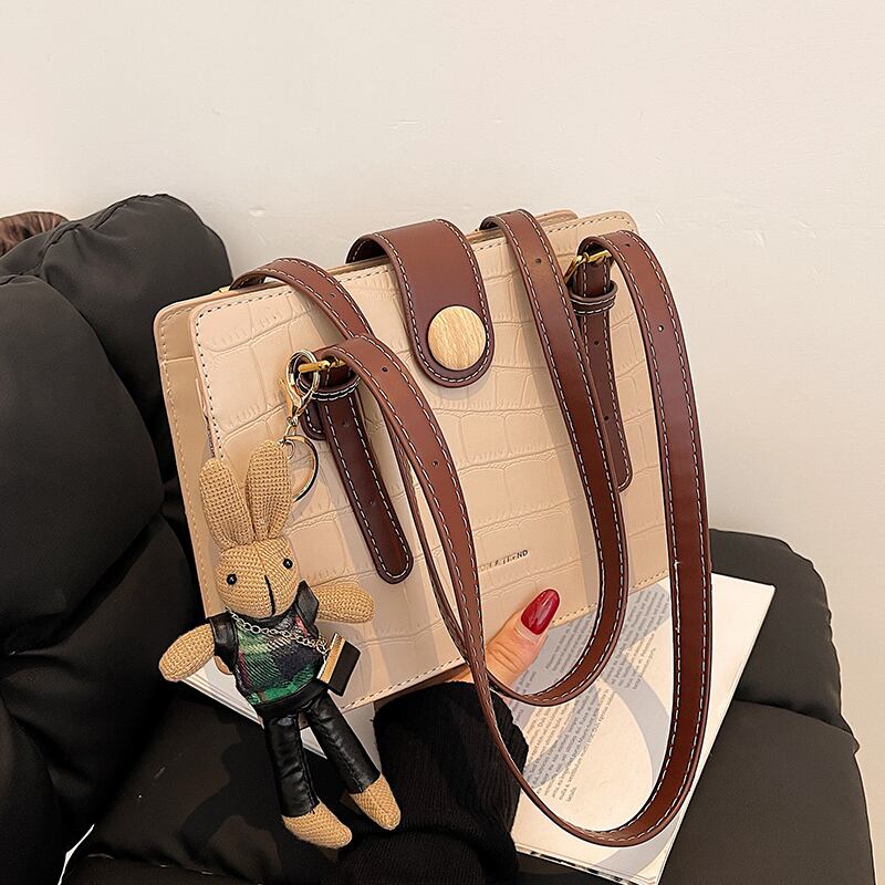 スタンダードオータムウィンター レトロ 秋物 冬物 ショルダーバッグ スクウェア Tiancai_Wing_Bag19899743642