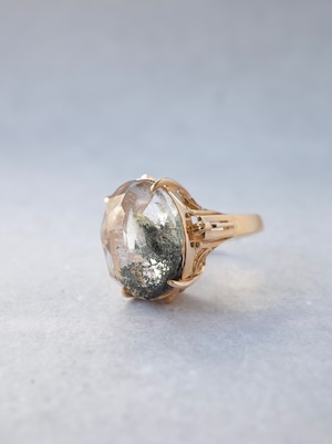 Quartz in Quartz  - Neo Vintage Ring -