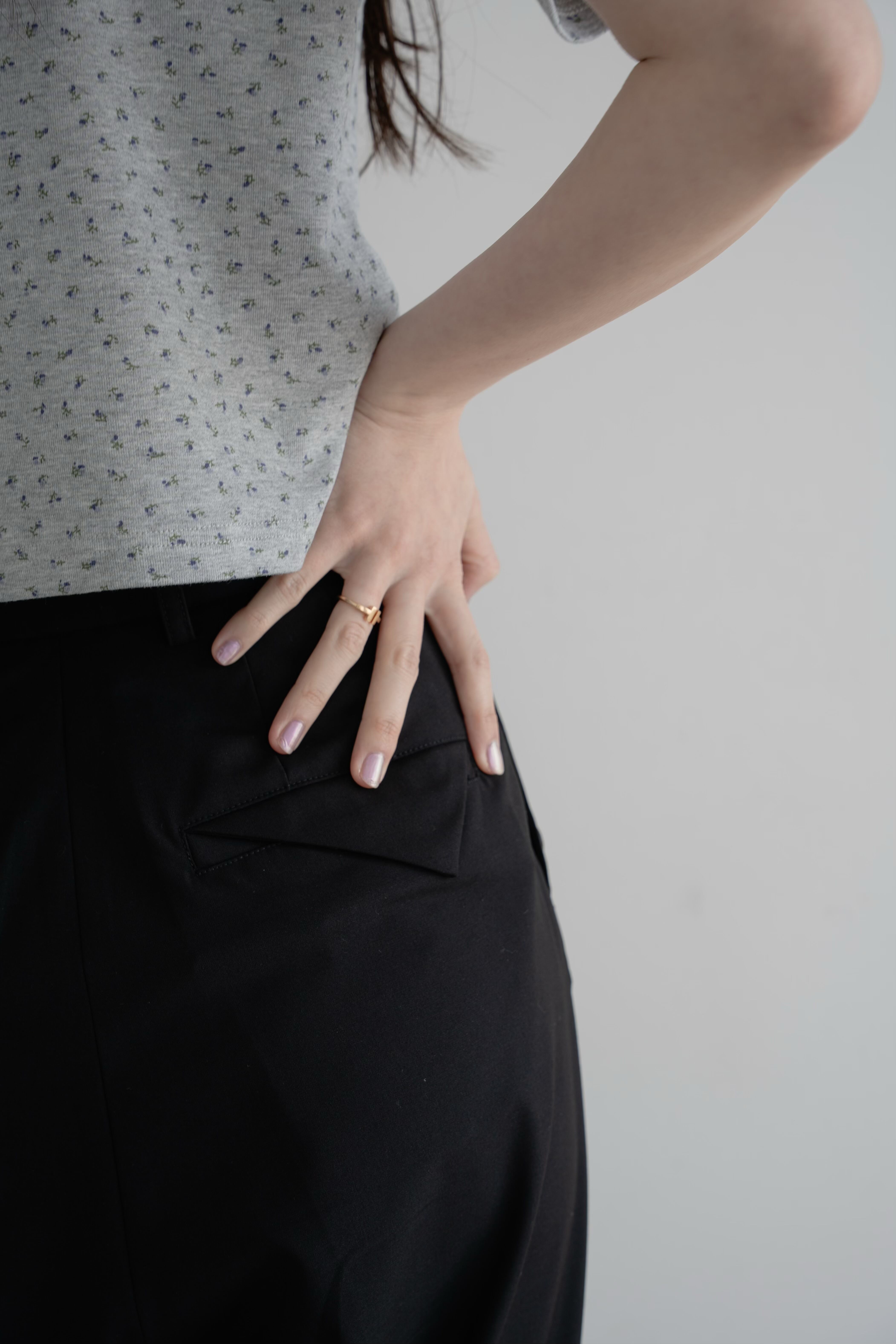 shell button slacks pants | philme