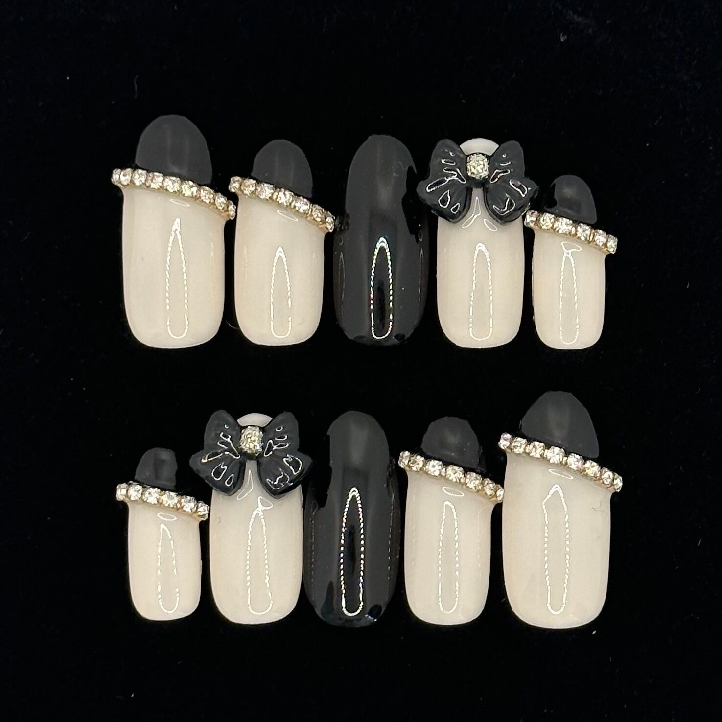 Black Ribbon French Design