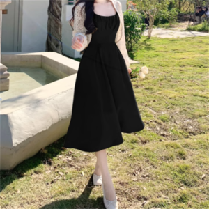 【送料無料】 ワンピース 2色 ロングワンピ キャミソールワンピ ロング ひざ丈 ラウンドネック Aライン フレア ドレープ 薄手生地 可愛い 大人可愛い きれいめ シンプル カジュアル コンサバ 華やか 大人 おしゃれ お洒落 無地 夏 20代 30代 40代 レディース 女性 ママ服 デート お出かけ 女子会 お呼ばれ 休日 お茶会 授業参観 結婚式 二次会 パーティ 演奏会 着回し 普段使い オルチャン くしゅくしゅ 韓国系 ファッション コーデ 体型カバー プチプラ 着痩せ インスタ映え 大きめ