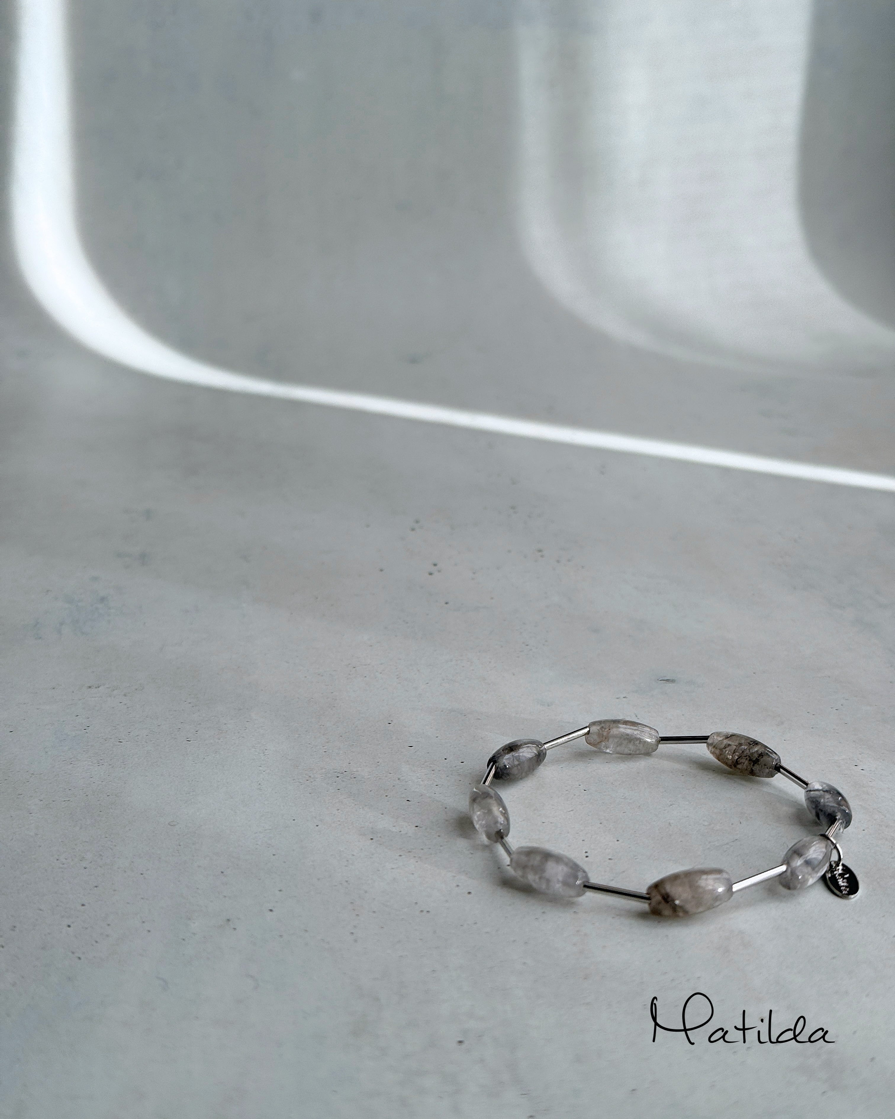 【再販】Tube & stone bracelet(グレークォーツ)