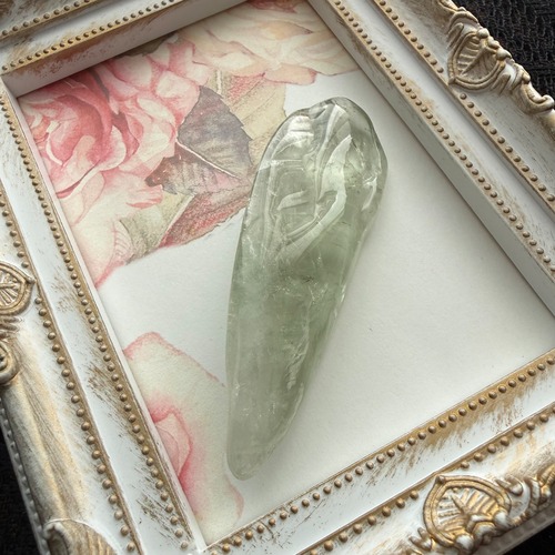 魅惑のフォルムと手触り☆グリーンアメジストのタンブル　プラシオライト　Fromブラジル