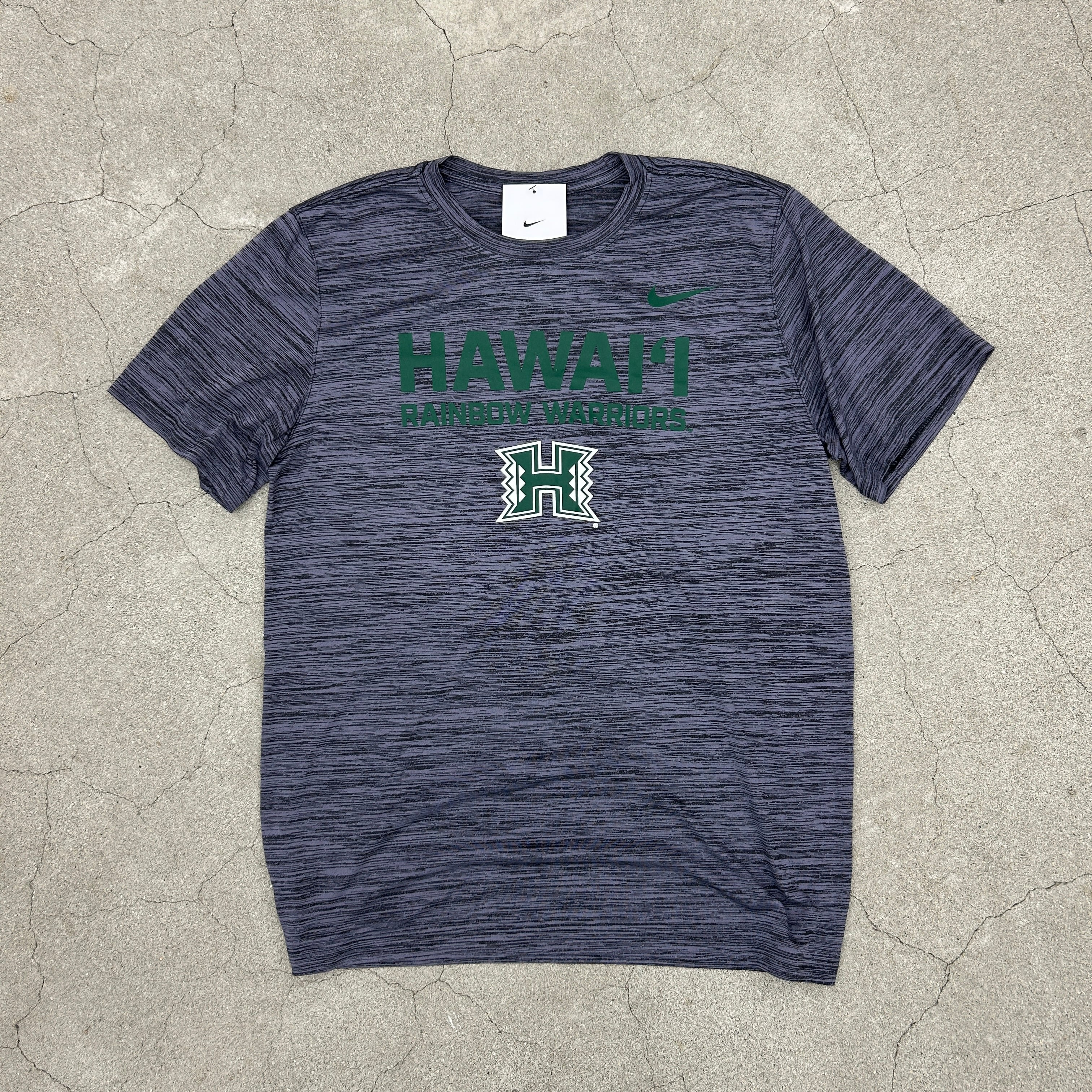 【NIKE ハワイ】University of Hawaii _ NIKE Tシャツ Dri-FIT