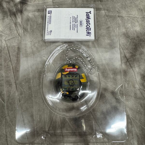 Supreme Tamagotchi Yellow シュプリーム たまごっち