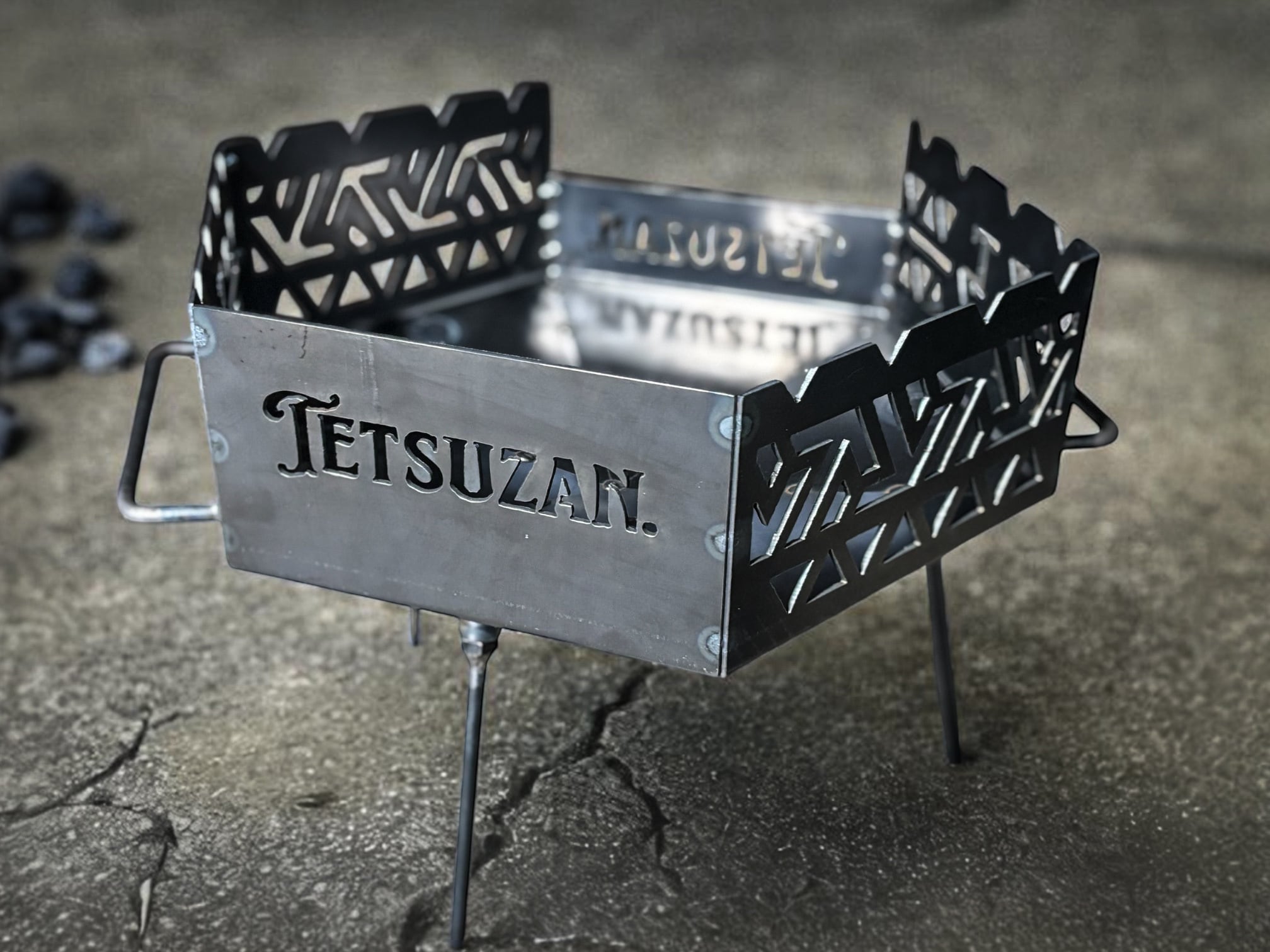 TETSUZAN〉焚き火台 | TETSUZAN