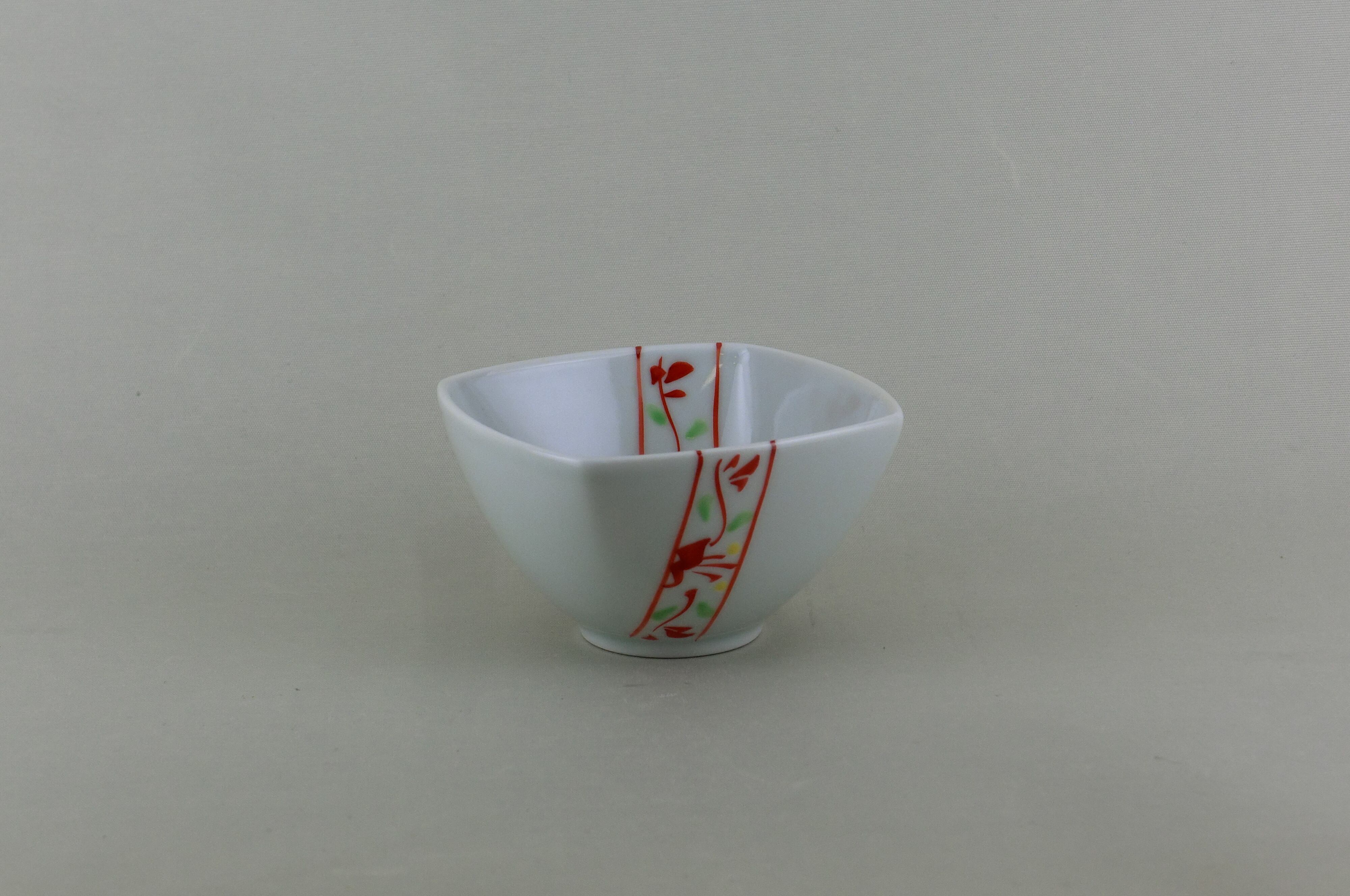 錦花唐草　四角小付