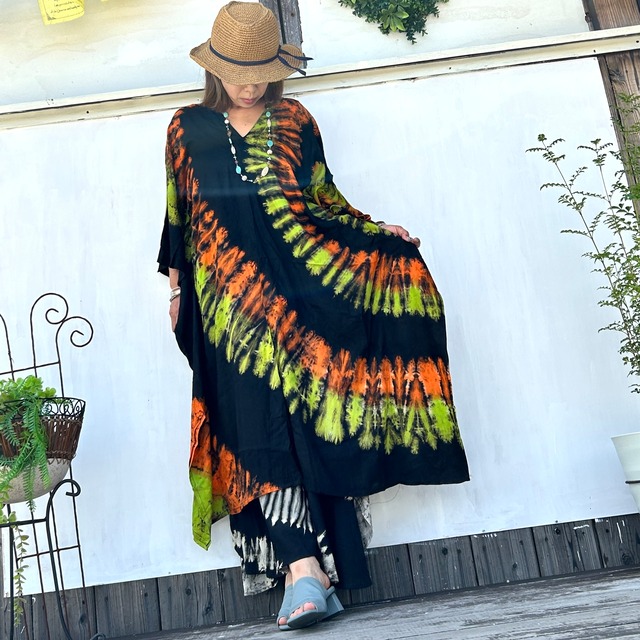タイダイポンチョワンピース