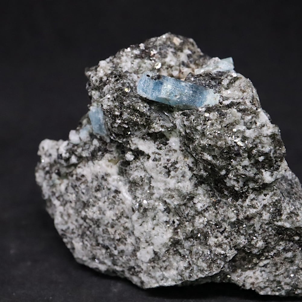 自主採掘！アクアマリン カリフォルニア産 86,9g 原石 AQ209 鉱物 原石 