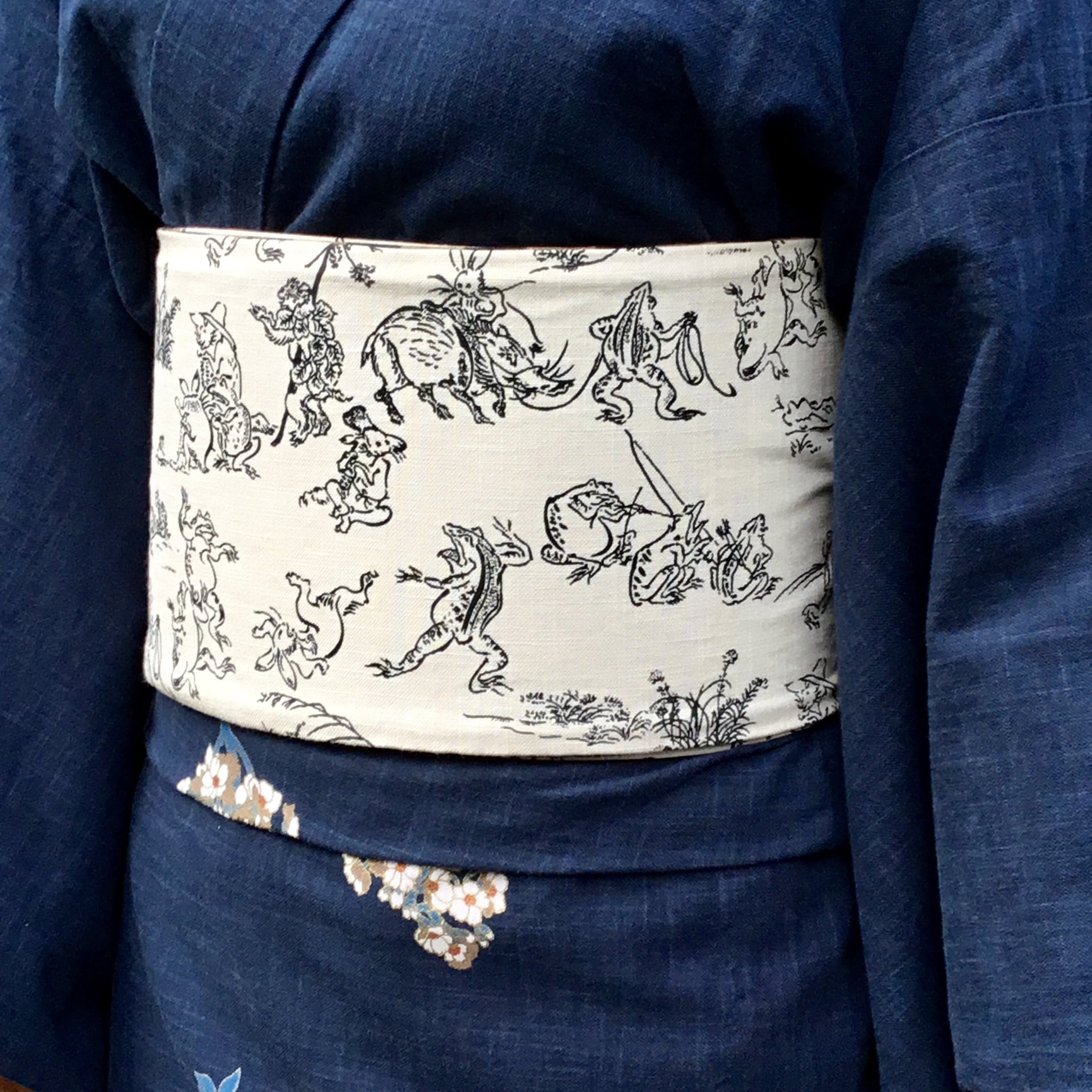 鳥獣戯画　帯 名古屋帯 白 鳥獣戯画 - 東京着物 結鶴