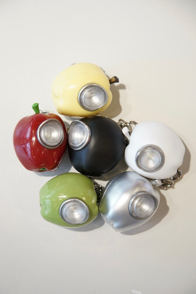 UCP9K01 GILAPPLE LIGHT KEYCHAIN