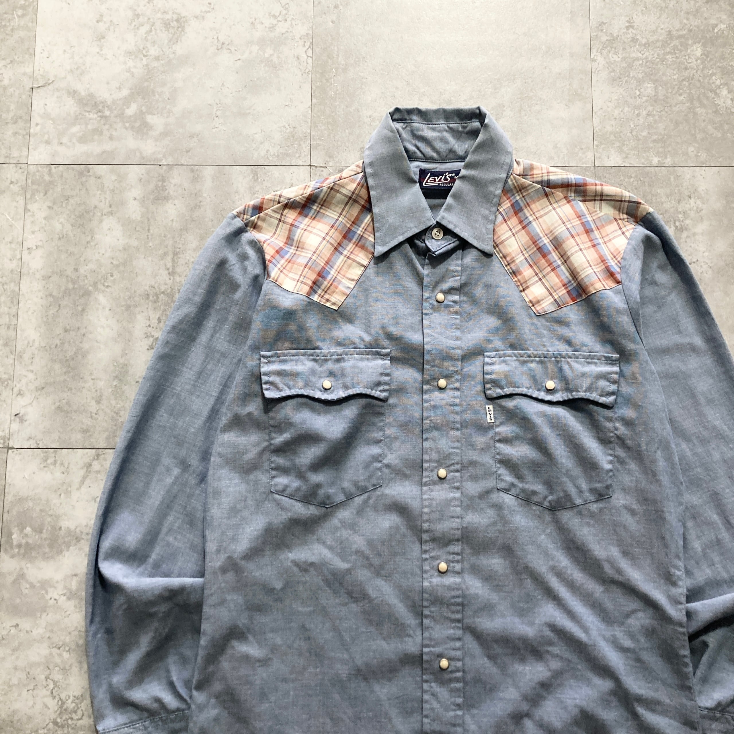 70s】Levis リーバイス 紺タグ カーボーイ 胸ポケット 表記M スナップ