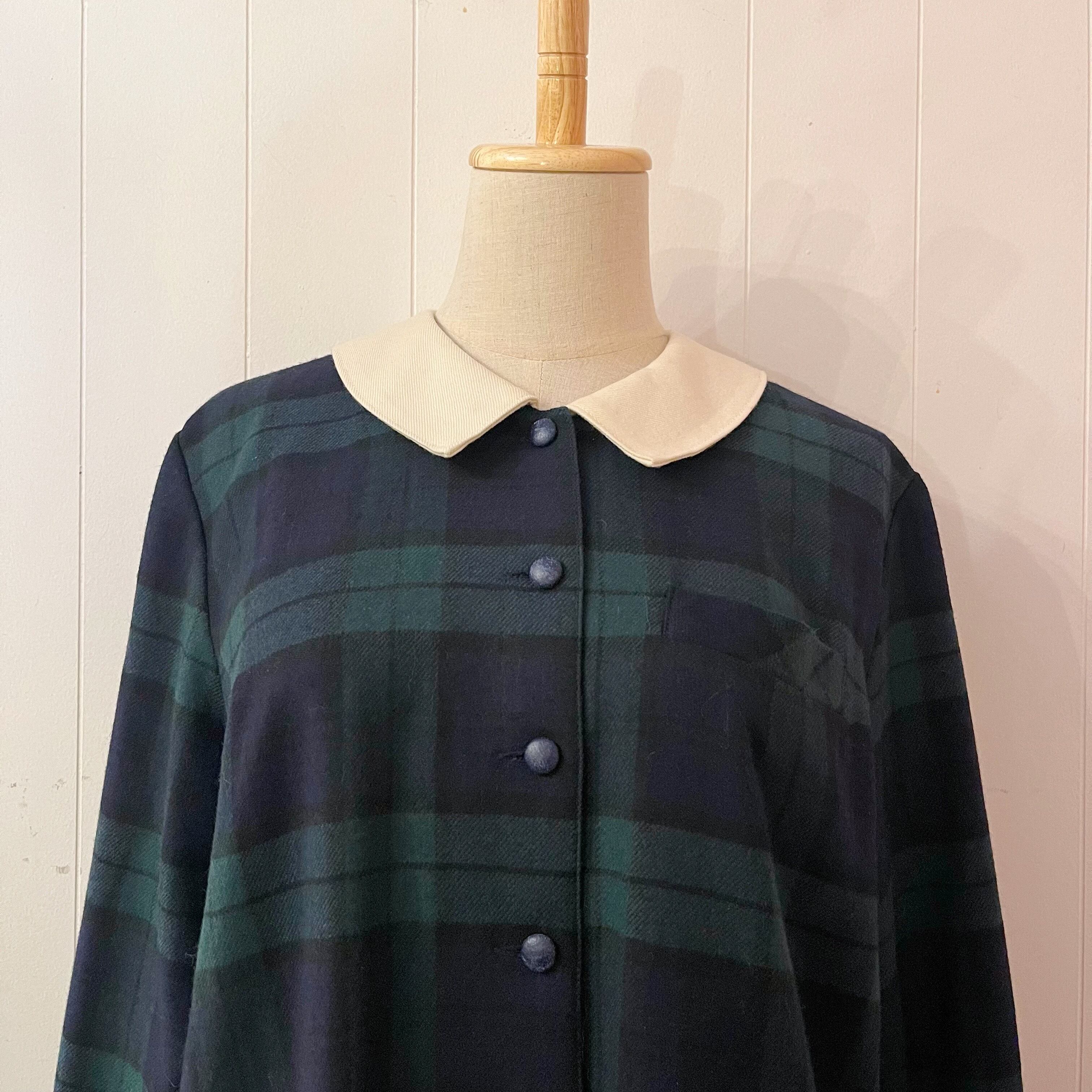 green check white collar one-piece