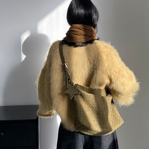 shaggy crew-neck knit　J00371