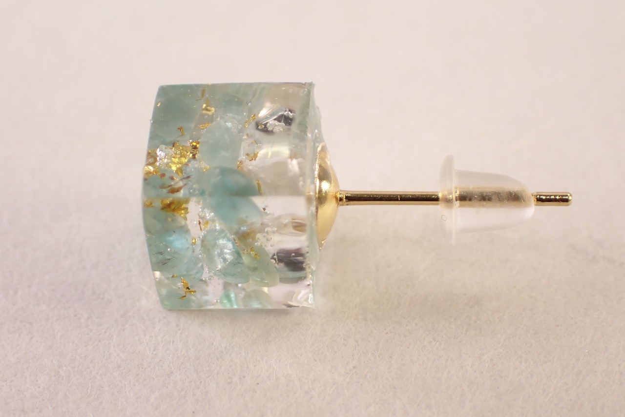 【定期便利用者様限定】アパタイトレジンピアス　 [D11‐215]