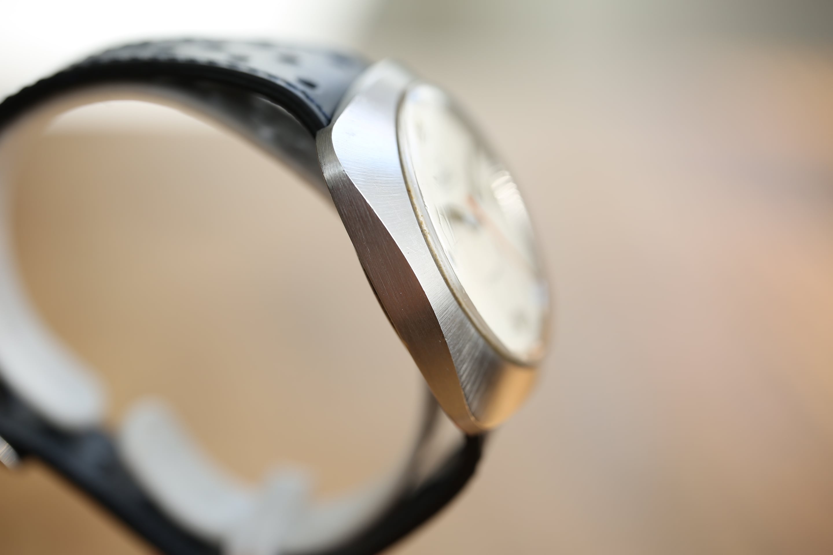 OMEGA】1970's ジュネーブ ダイナミック フルサイズ ホワイト×オレンジ