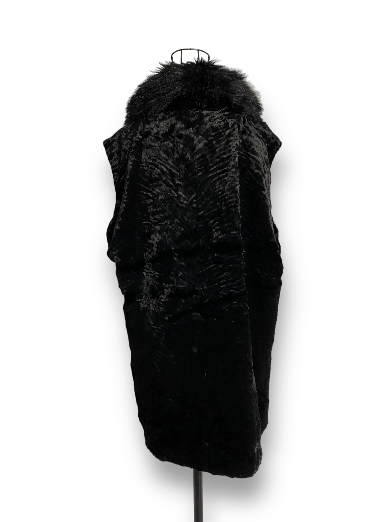 Volume fur vest