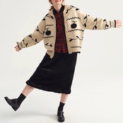 冬の余白に揺れる黒ベルベットスカート《P0326》