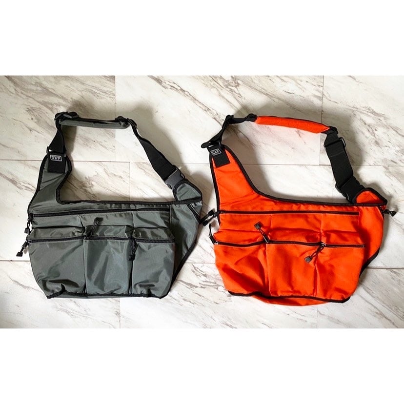 90s old gap one shoulder bag