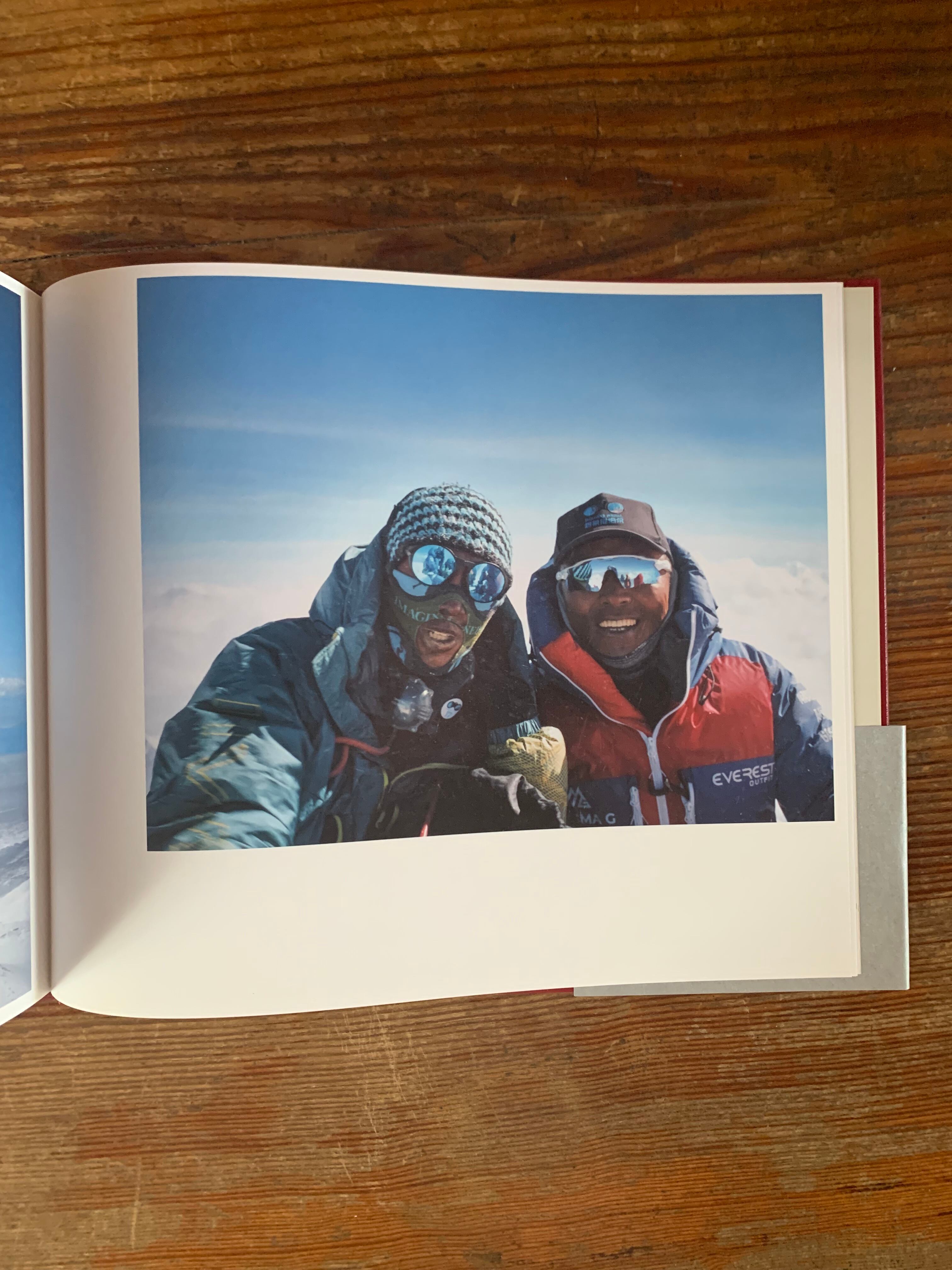 サイン本】石川直樹『シシャパンマ』 | STANDARD BOOKSTORE