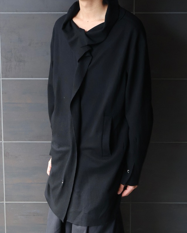 【y's】Detailed design snap mid-length long sleeves