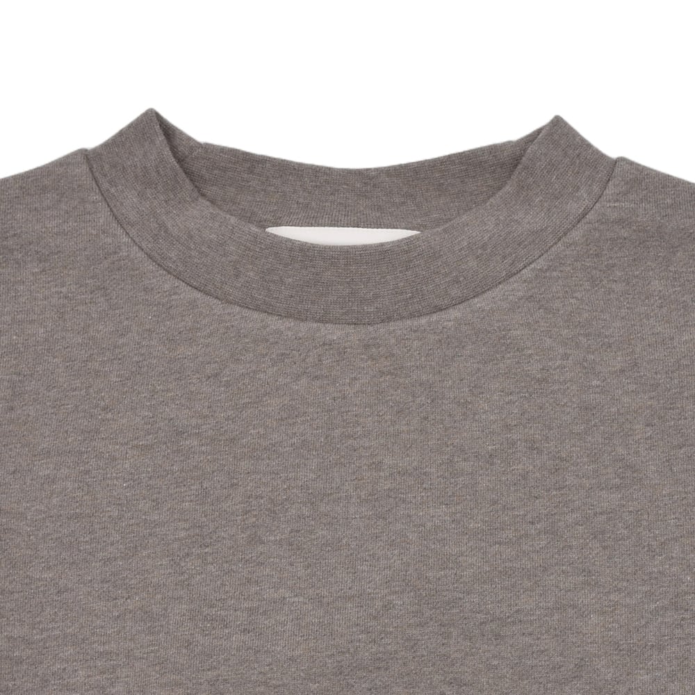 ESSENTIALS】Classic Fit Fleece Crewneck | AYIN