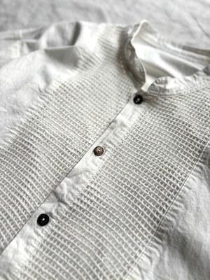 Mesh switching white S/S shirt