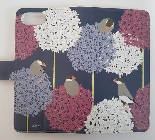 ほぼ全機種対応　手帳型　スマホケース　スマホカバー（対応専用ケース、カメラホール付）　桜文鳥