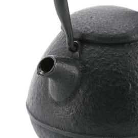 南部鉄器 急須 たまごのこ | NONE TOO SOON LIFE & OBJECT