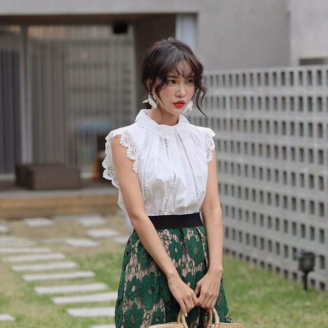 トップス ブラウス 襟つき ノースリーブ フリル レース ハイネック フェミニン ガーリー 大人可愛い 白 レディース 春夏 Z 049 K M Base