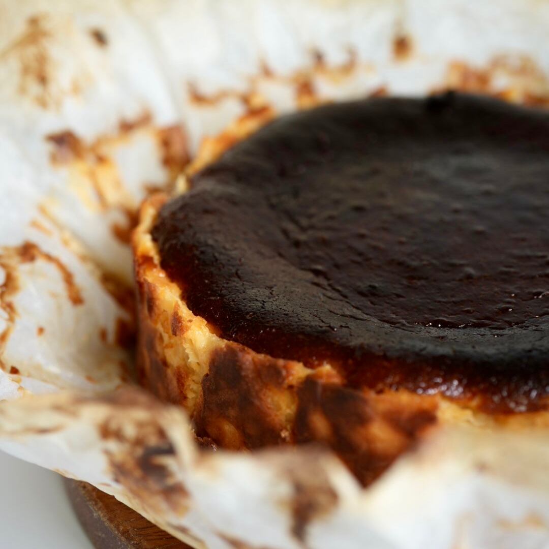 白醤油のバスクチーズケーキ